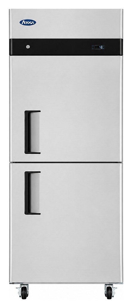 Upright Chiller – 2 Half Door — YBF9204GR